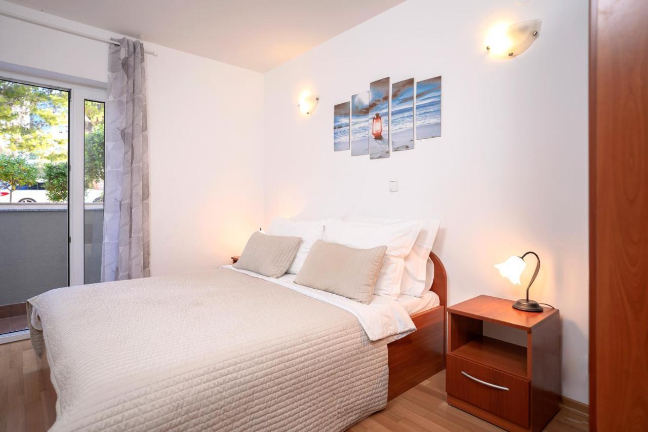 Villa Dalmatia Apartments Bol Exterior photo